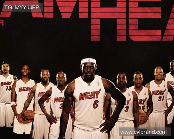 高诗岩与原帅洛杉矶特训照曝光：训练搭子侧颜哥引热议(高诗岩关键时刻连得6分)